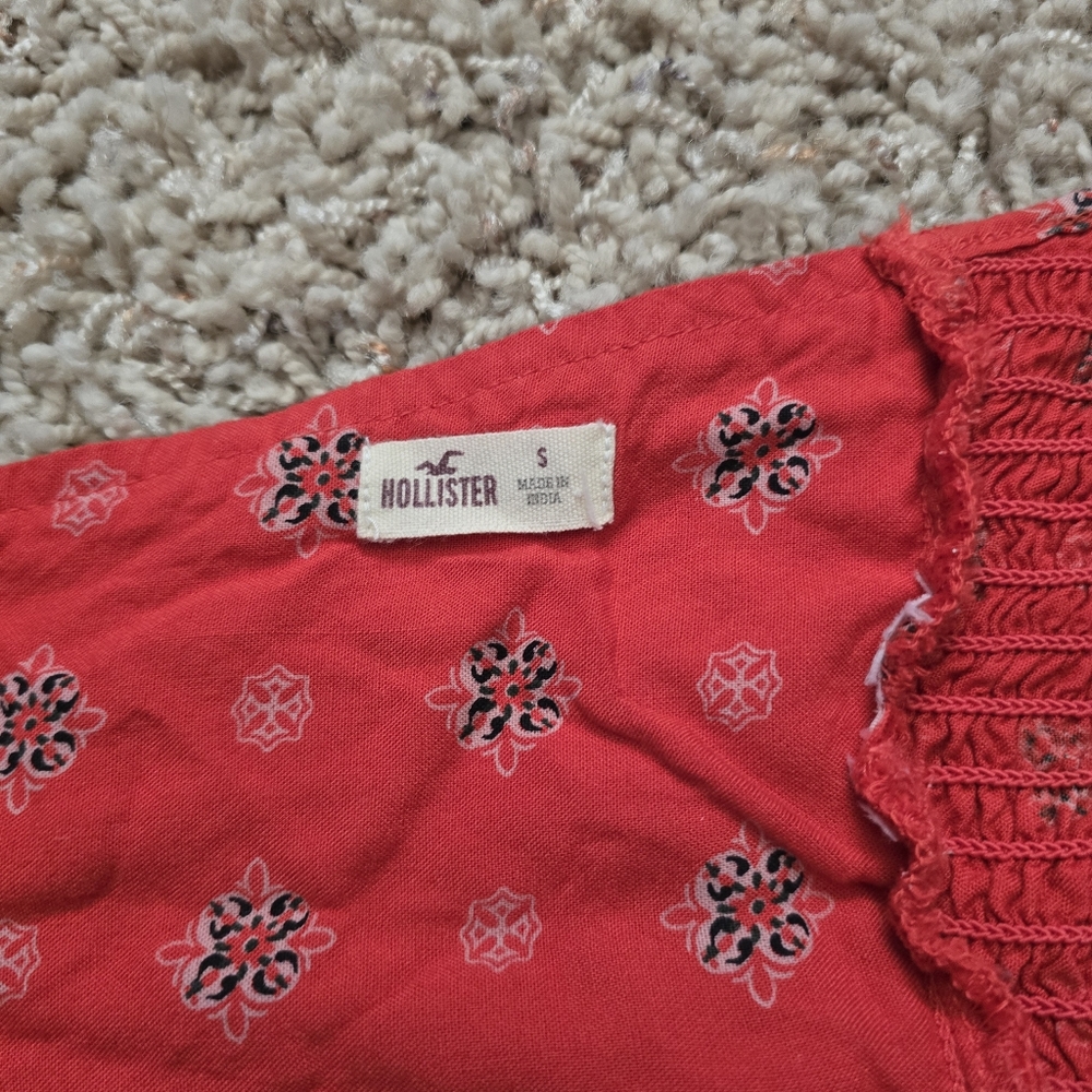 Hollister Vibrant Red Halter Smocked Crop Top - Small - Picture 5 of 5
